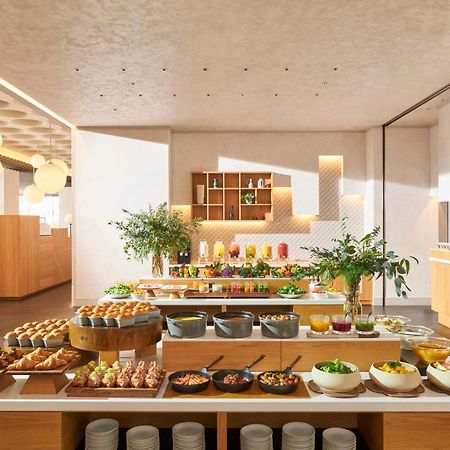 Omo7 Osaka By Hoshino Resorts Dış mekan fotoğraf The buffet at the lounge